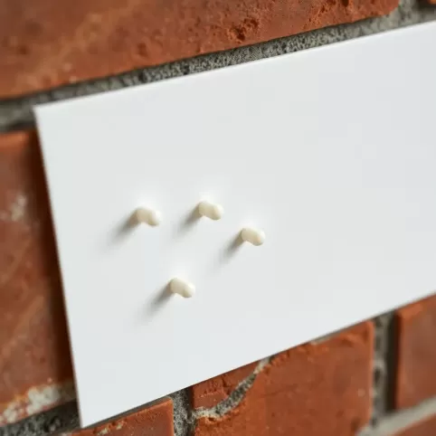 Czy kołkować styropian na porothermie