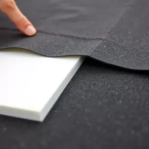 Czy można kłaść styropian na papę