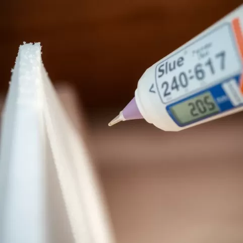 Do jakiej temperatury można kleić styropian
