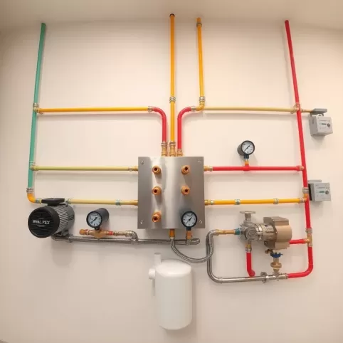 Jaki rozdzielacz do pompy ciepła