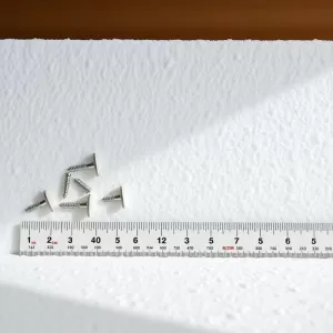 Jakie kołki do styropianu 10 cm