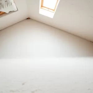 Ocieplenie poddasza pianą