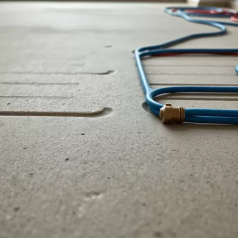 ogrzewanie podłogowe frezowane