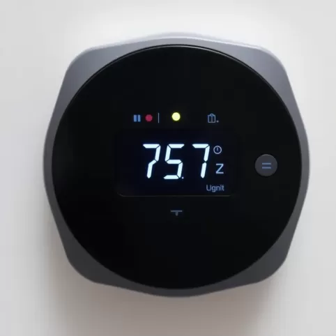 Termostat grzejnikowy z czujnikiem temperatury
