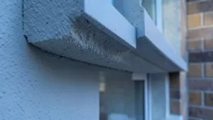 grubość ocieplenia ściany obudowującej balkon