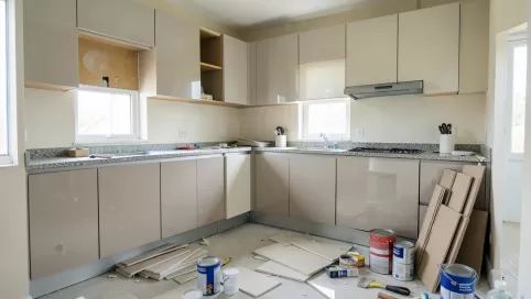 ile kosztuje całkowity remont kuchni