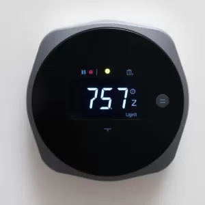 Termostat grzejnikowy z czujnikiem temperatury