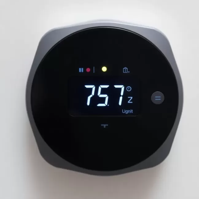 Termostat grzejnikowy z czujnikiem temperatury